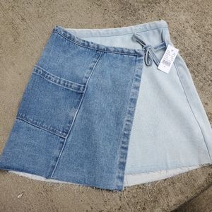Pacsun denim skirt size 25